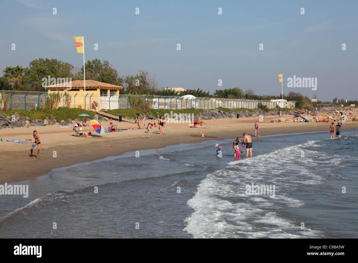 Camping Carabasse Vias Plage. Exteriör bild