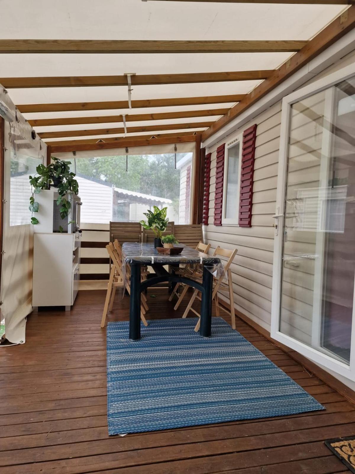Camping Carabasse Vias Plage. Exteriör bild
