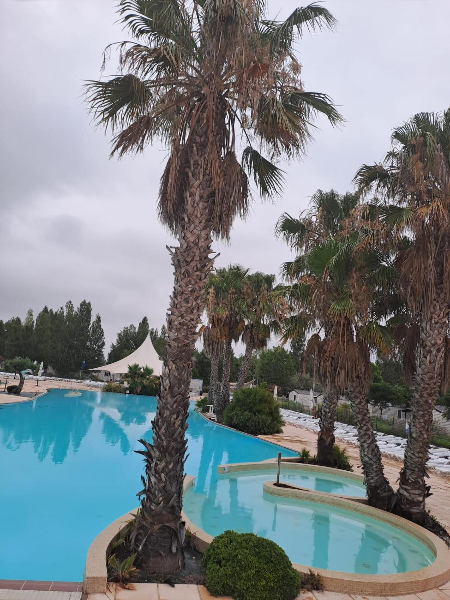 Camping Carabasse Vias Plage. Exteriör bild